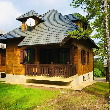 Family 1 * Kaludjerske Bare